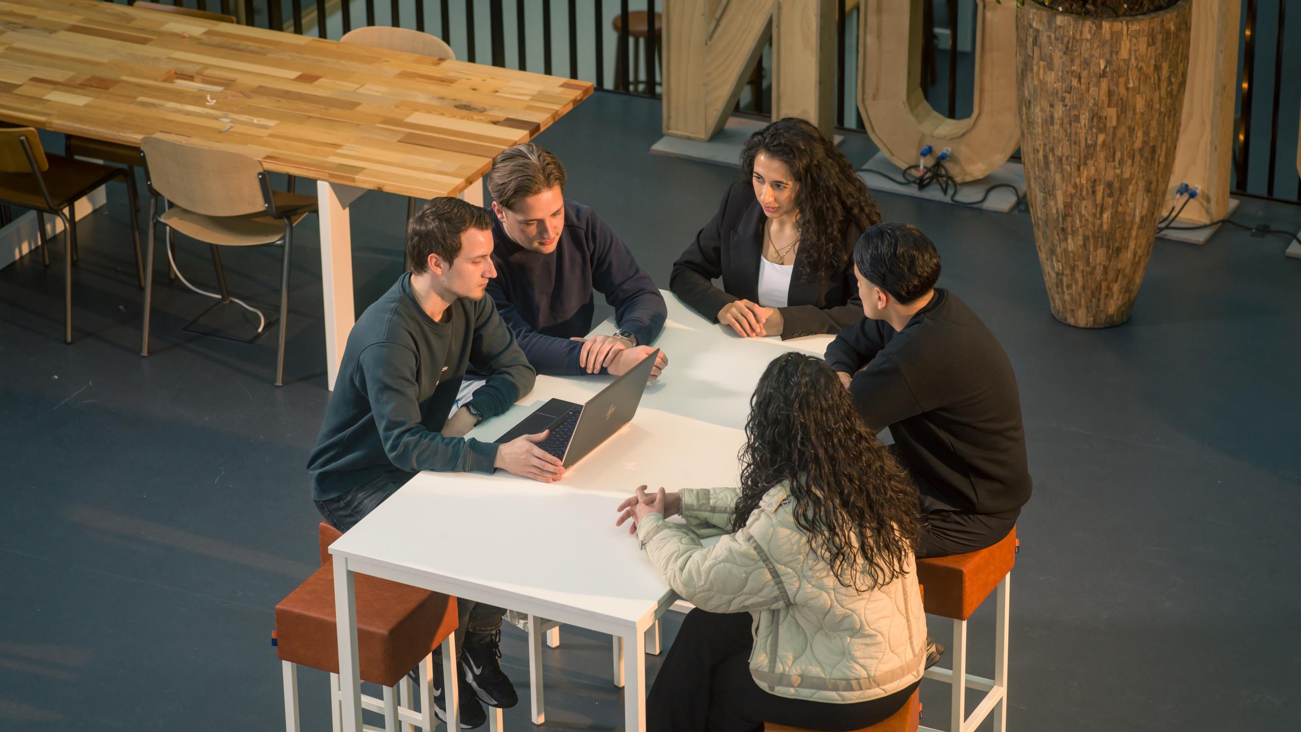 Hoofdlocatie Dulon College Dulon College hoofdlocatie-dulon-college-dulon-college